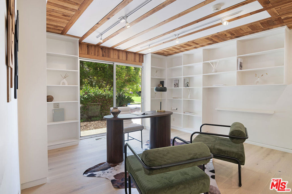 115 S June Street - Photo 35