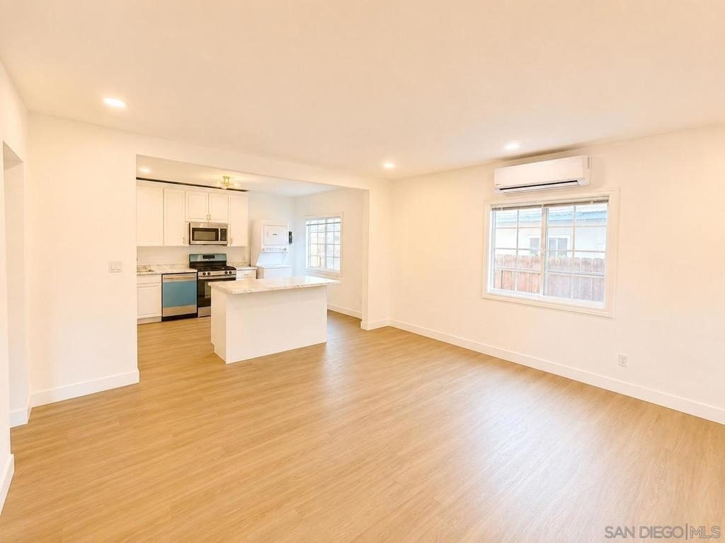 127 W 5th Ave - Photo 4