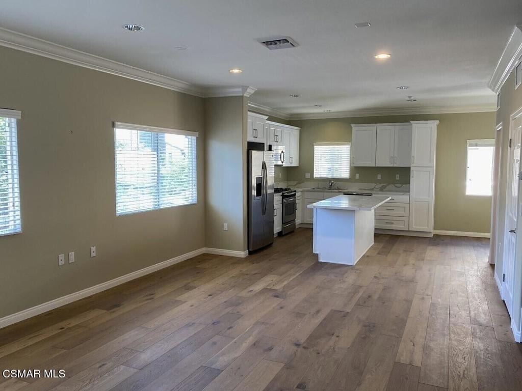 9301 Shirley Avenue - Photo 3