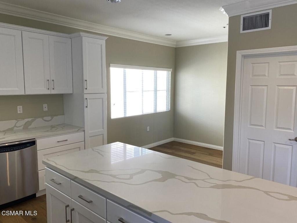 9301 Shirley Avenue - Photo 8