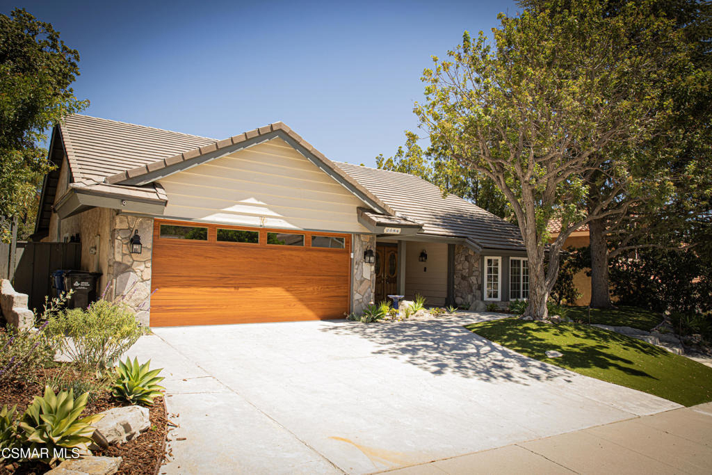 2794 Parkview Drive - Photo 1