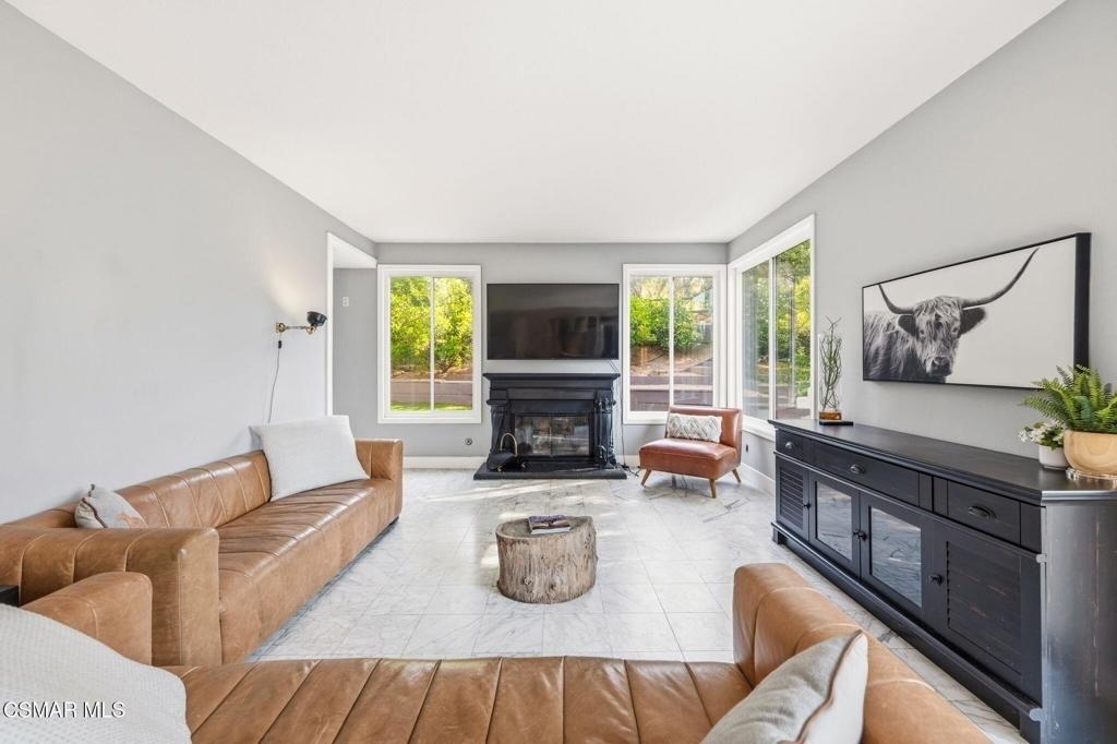 5536 Easterly Road - Photo 10