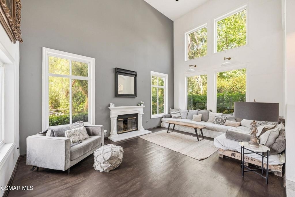 5536 Easterly Road - Photo 4