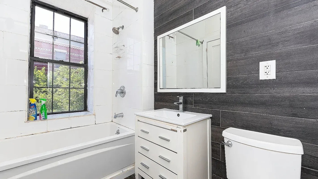 2501 Tilden Avenue - Photo 2