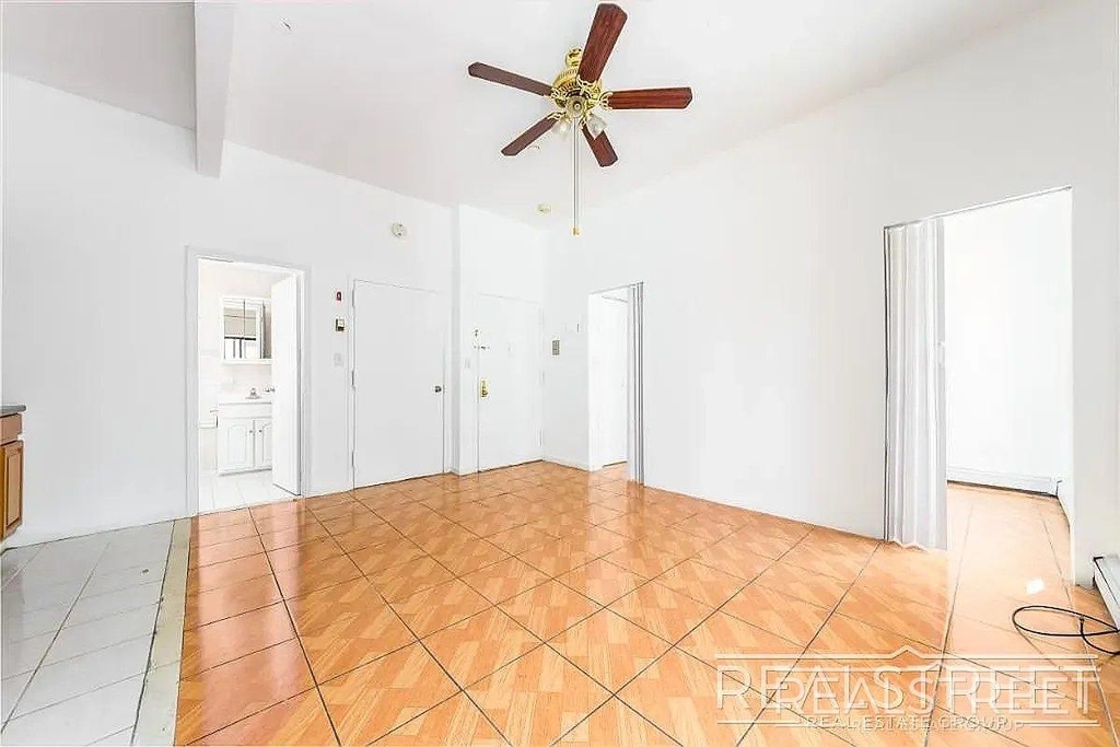 39 Debevoise Street - Photo 4