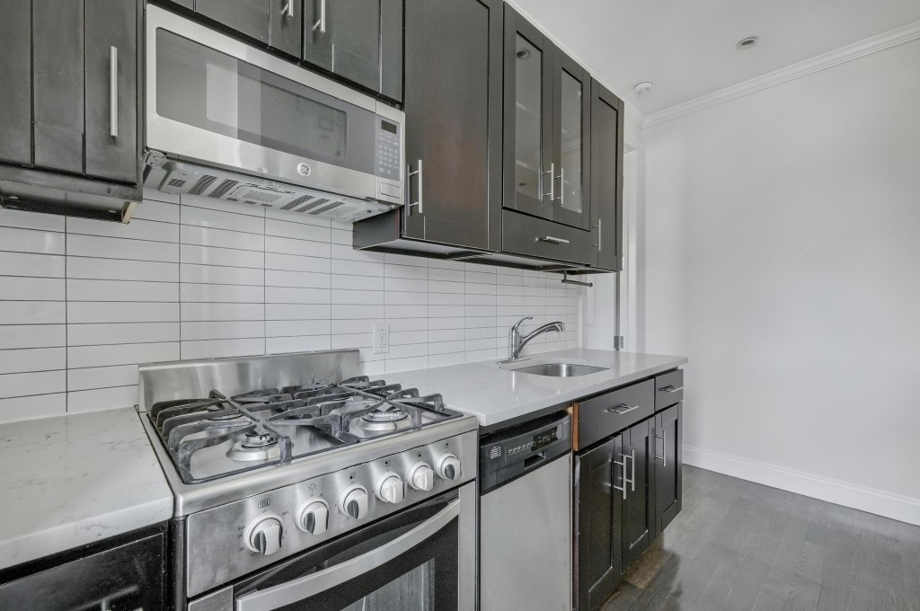 329 Union Street - Photo 1