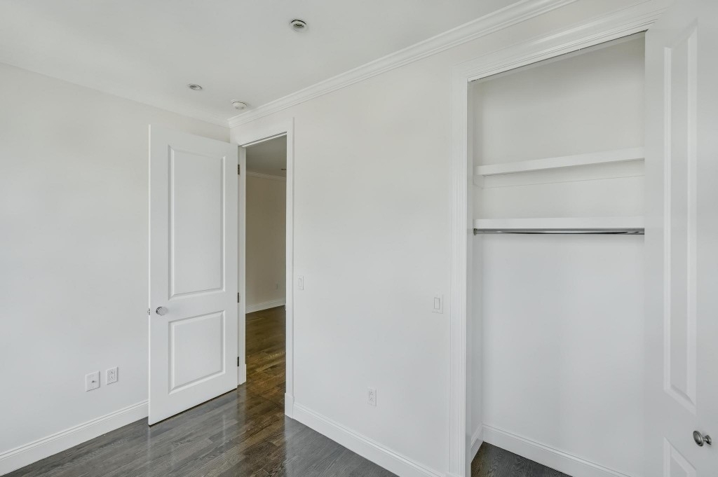 329 Union Street - Photo 8