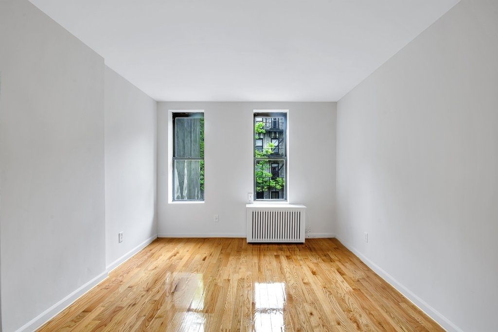 West 49th Street - Photo 2