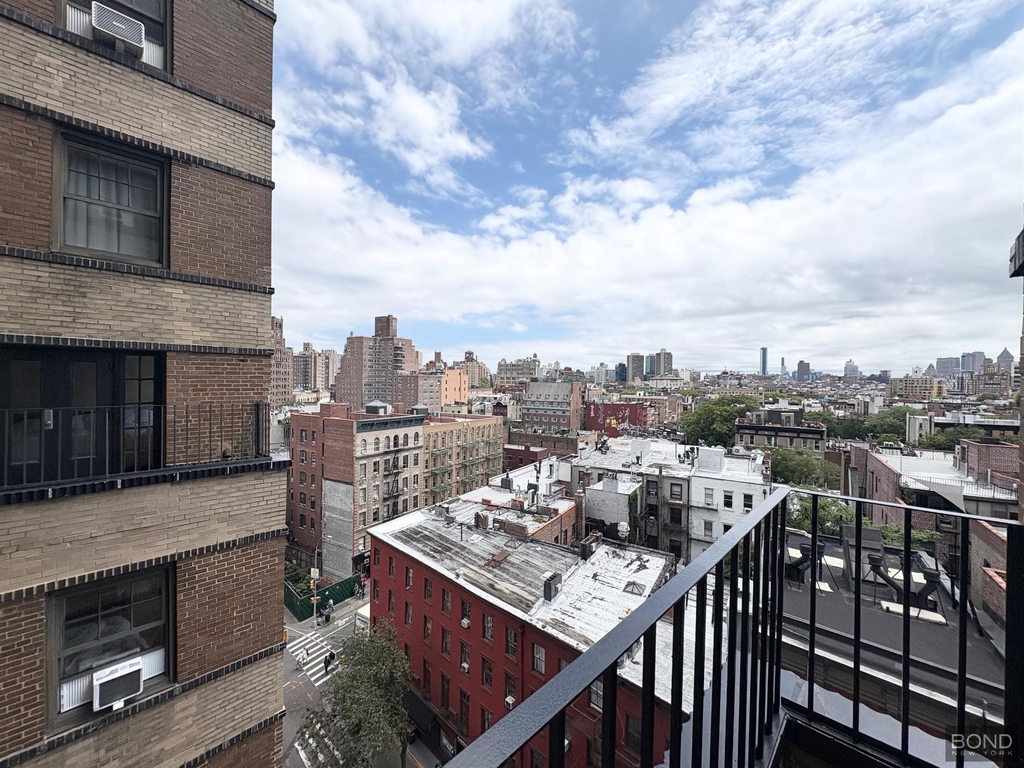 Christopher Street - Photo 5