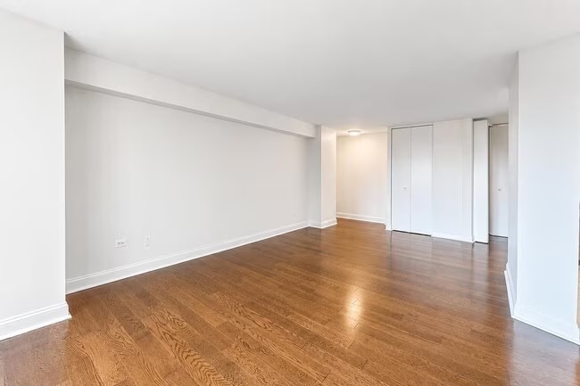 3333 Broadway - Photo 2
