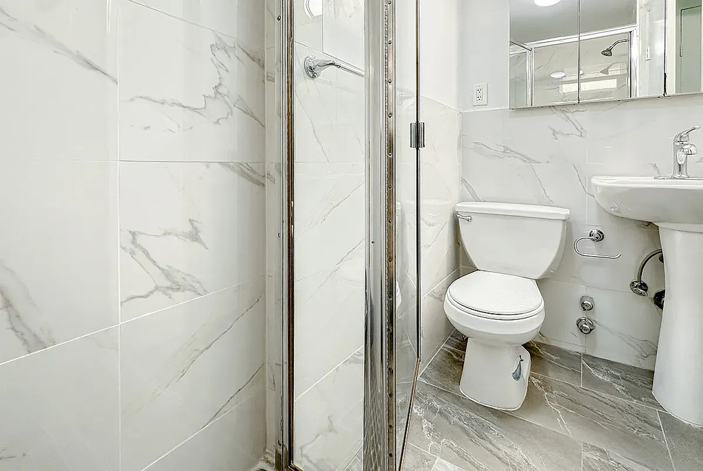 210 East 83rd Street, New York, NY 10028 - Photo 8