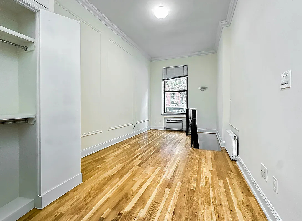 210 East 83rd Street, New York, NY 10028 - Photo 1