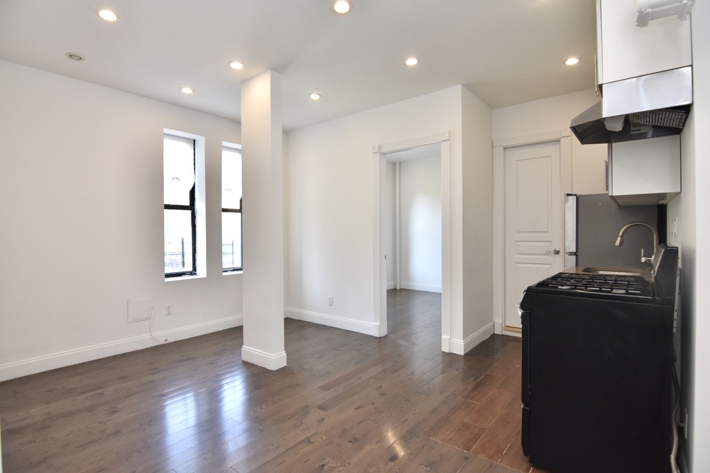 Tiemann Place - Photo 0