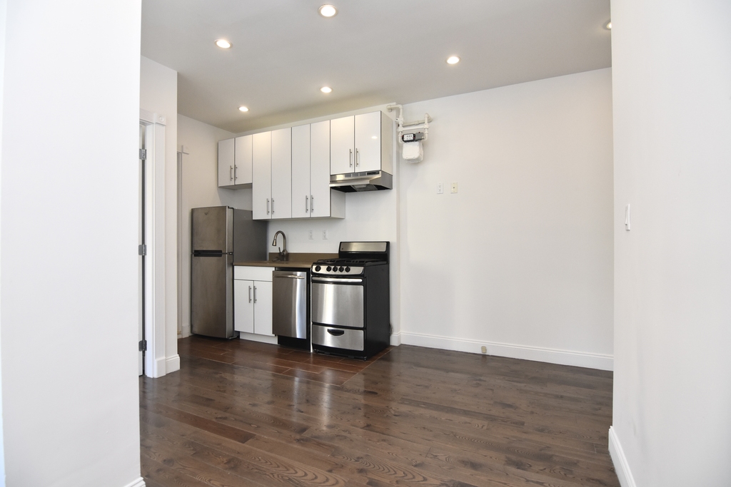Tiemann Place - Photo 3