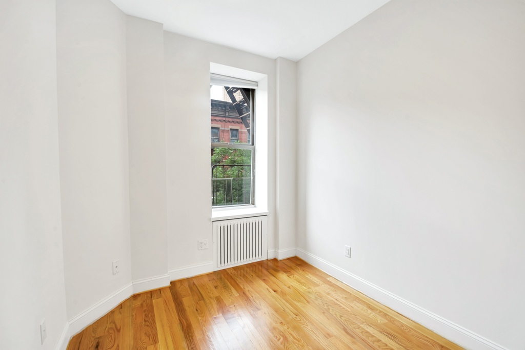 West 45th Street - Photo 4