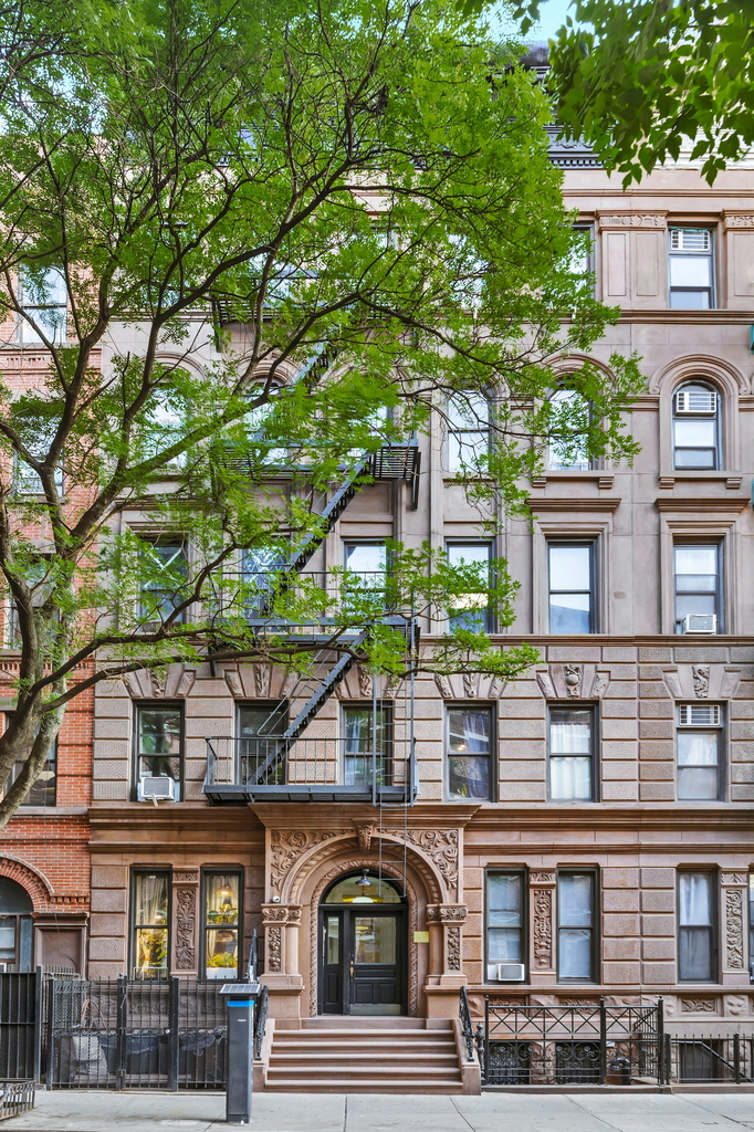 West 45th Street - Photo 6
