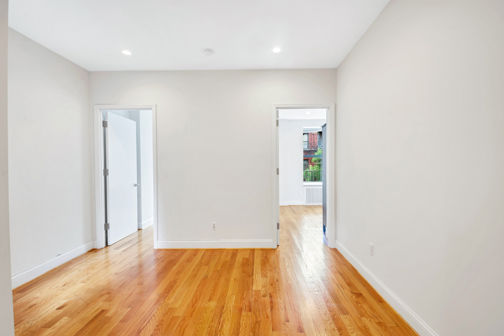 West 45th Street - Photo 2