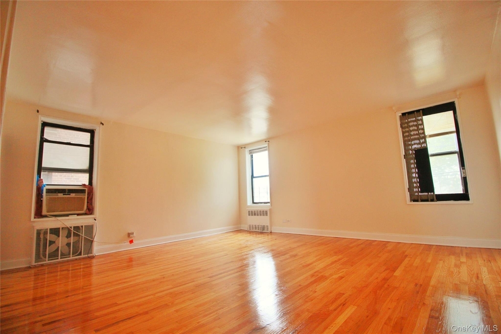 8830 182nd Street - Photo 2