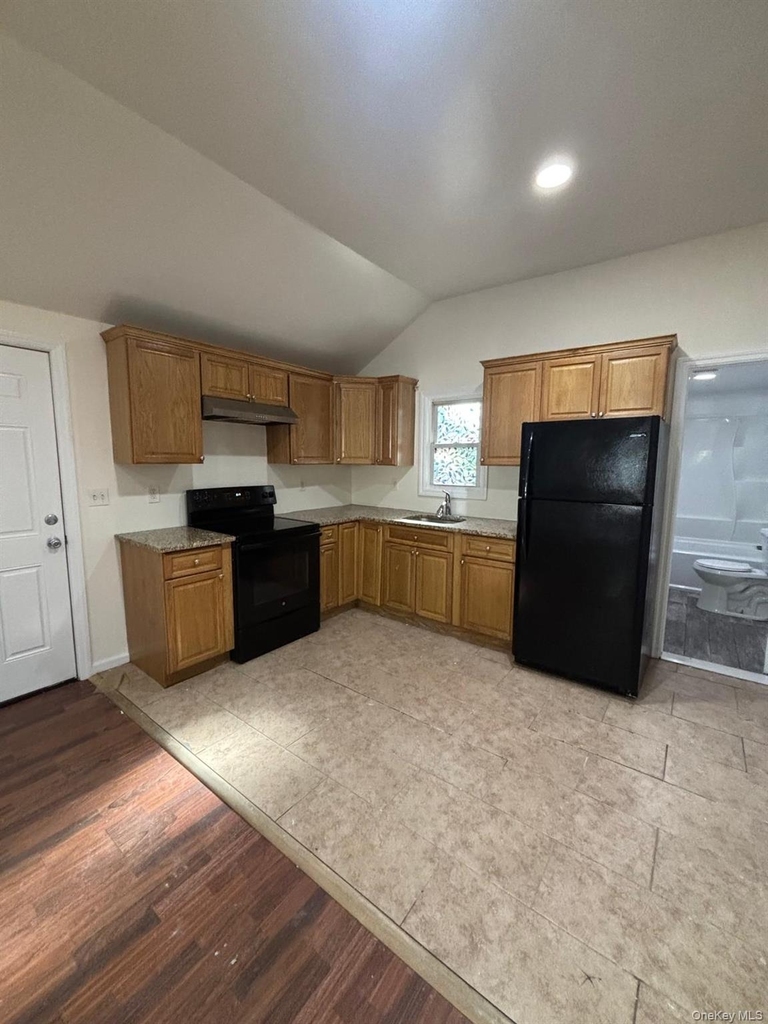 141 Huguenot Drive - Photo 3