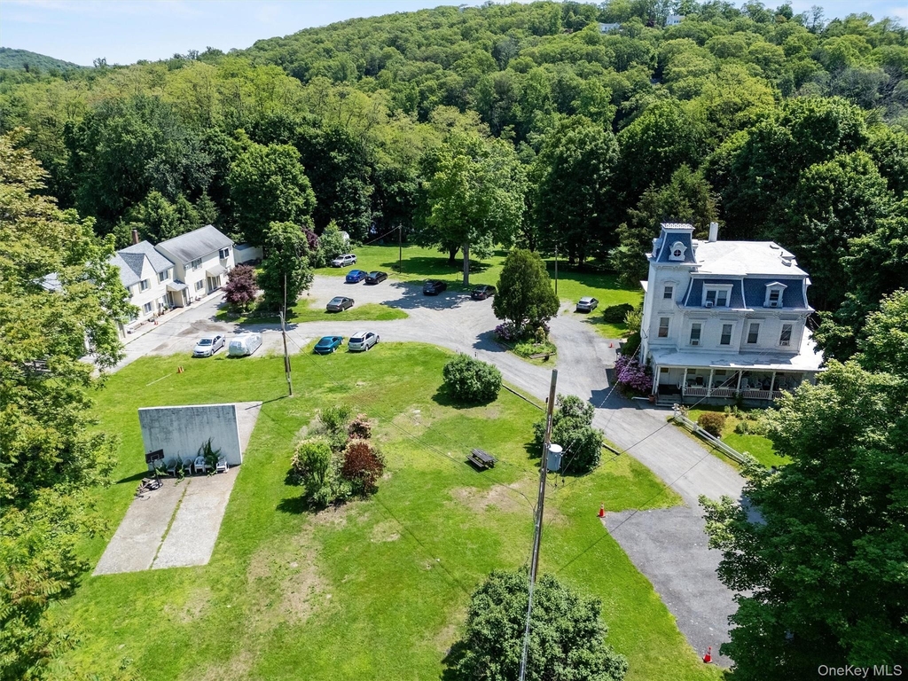 1860 E Main Street - Photo 6