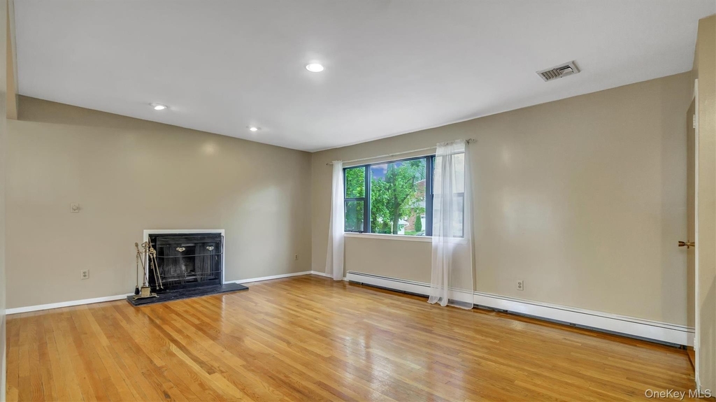 9 Harrison Avenue - Photo 2