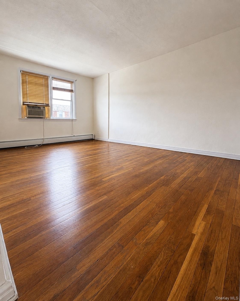 214-13 46 Road - Photo 2