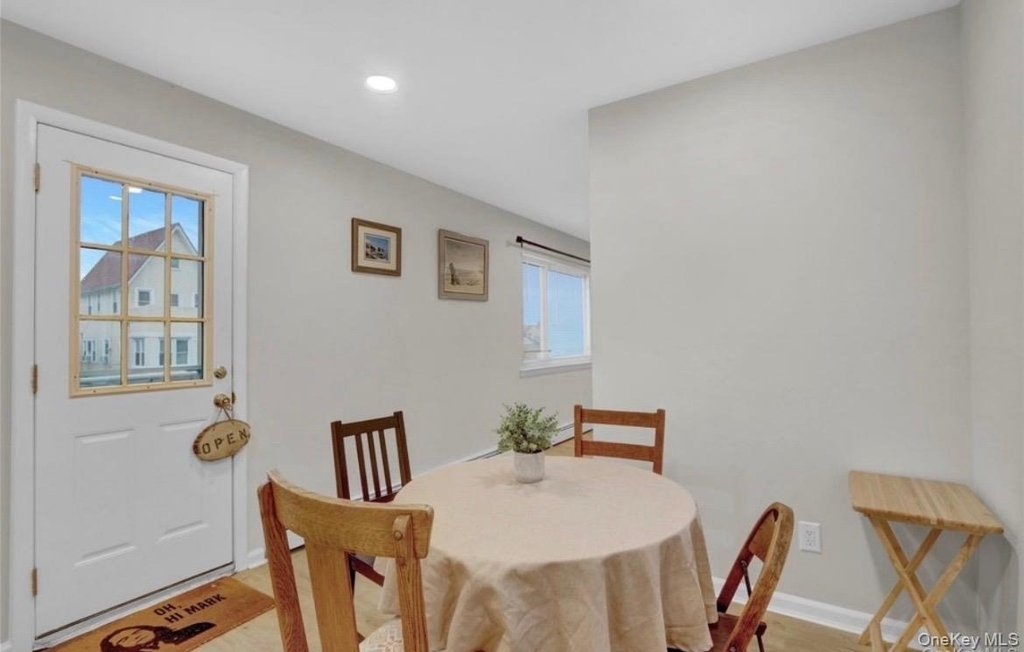 220 E Chester Street - Photo 4