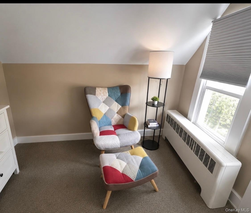 7 Sweezy Avenue - Photo 4