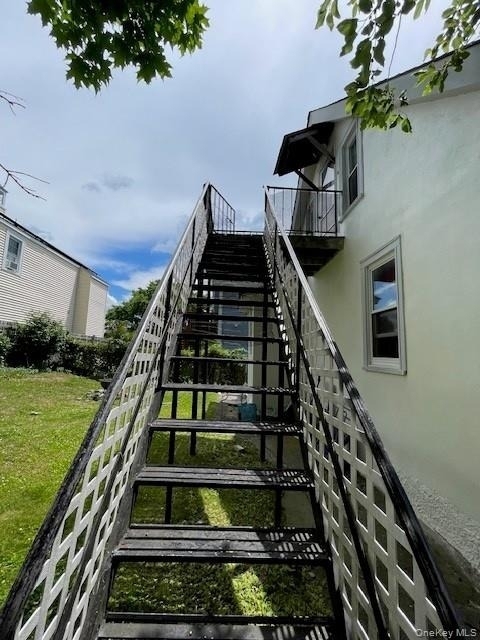 7 Sweezy Avenue - Photo 9