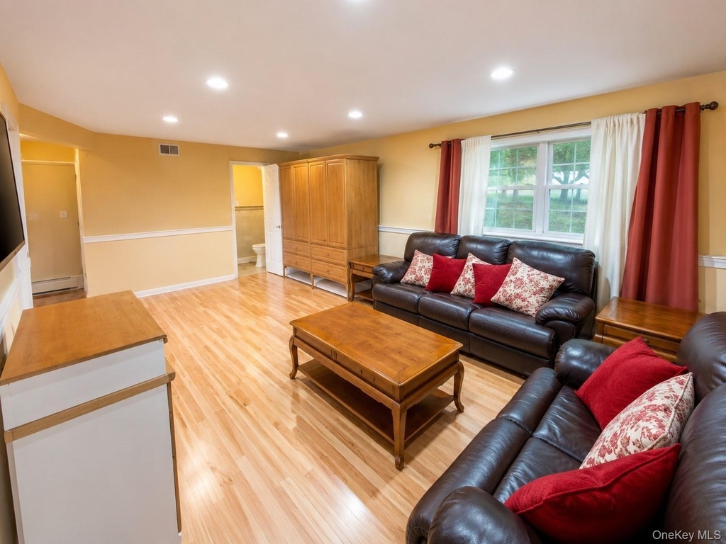 10 Roe Circle - Photo 17