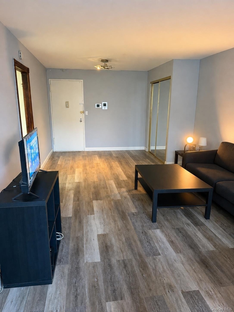2 Bay Club Drive - Photo 1