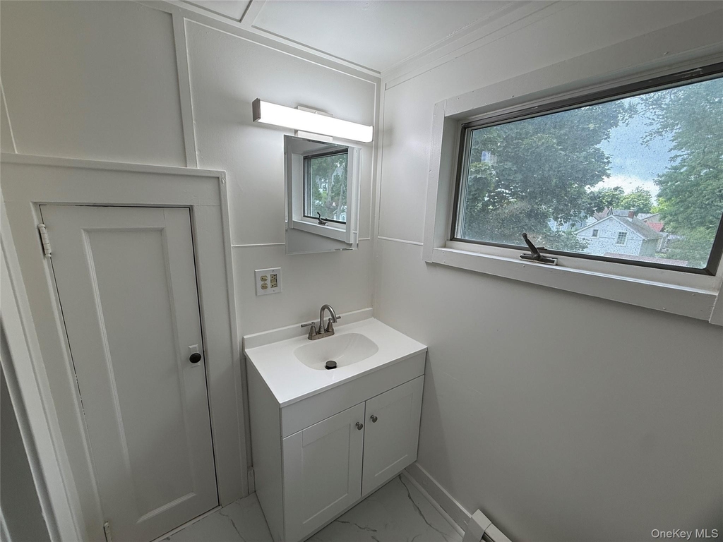15 Tusten Avenue - Photo 11