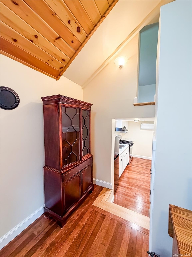 449 N Quaker Lane - Photo 3
