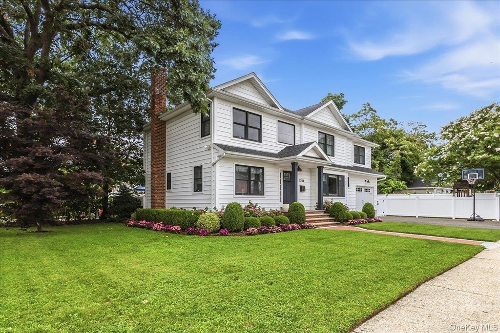 1214 Maple Avenue - Photo 2