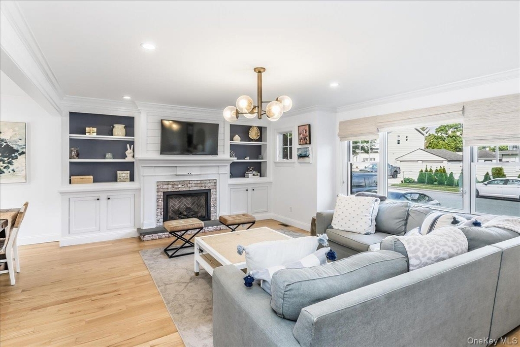 1214 Maple Avenue - Photo 5