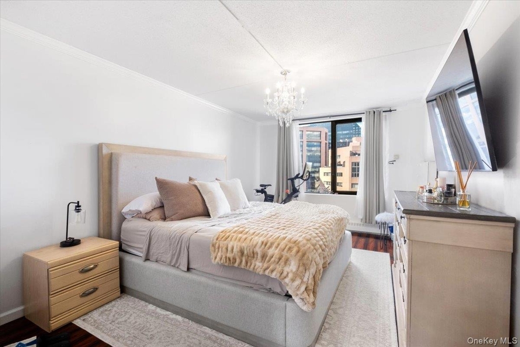 4 Martine Avenue - Photo 20
