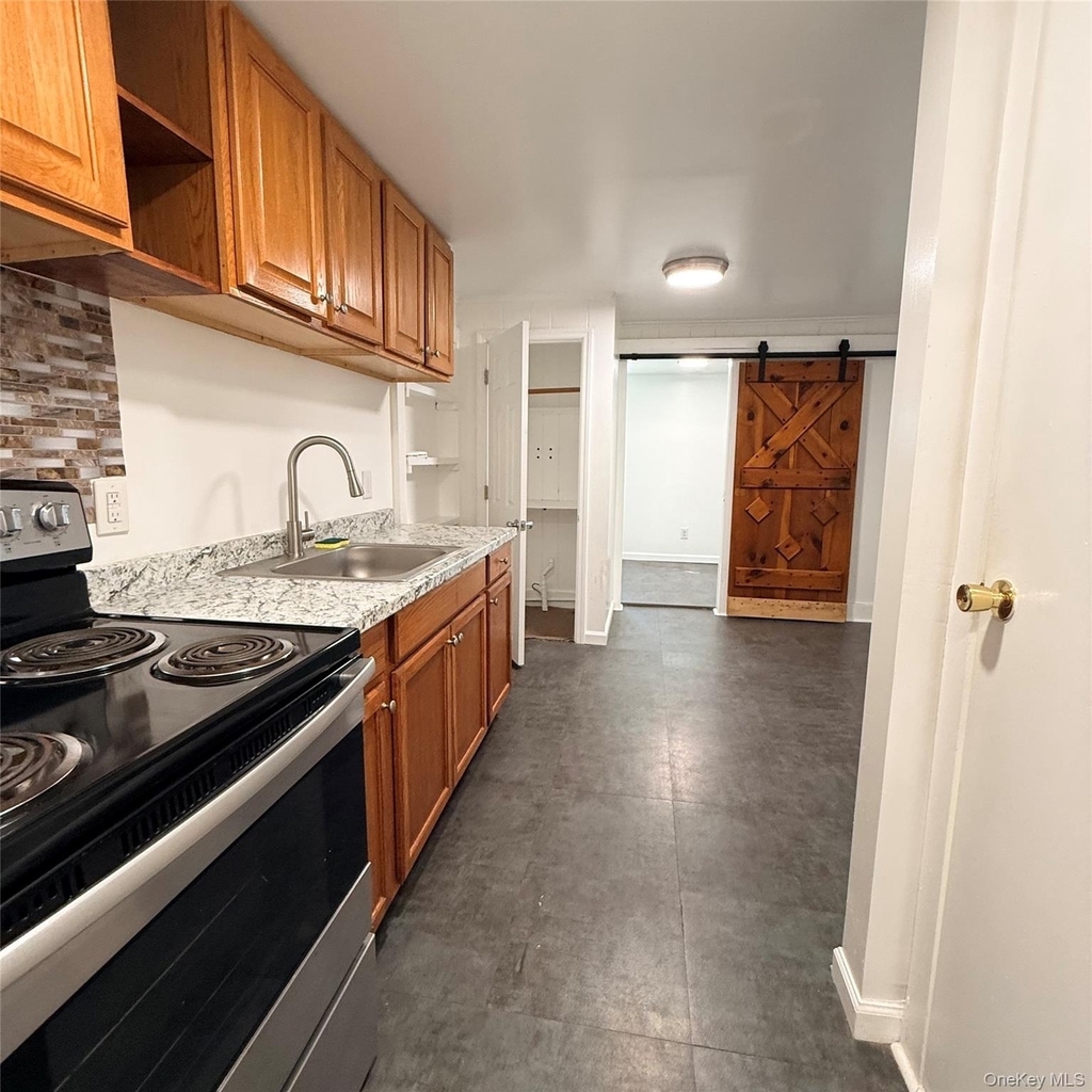 155 Main Street - Photo 3