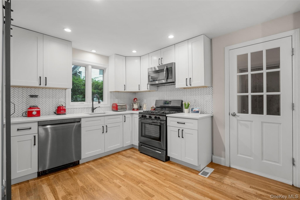 1 Harmon Drive - Photo 7