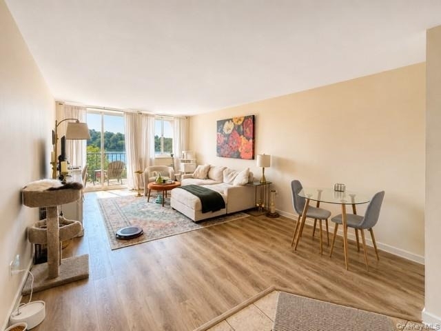 141 E Lake Boulevard - Photo 3