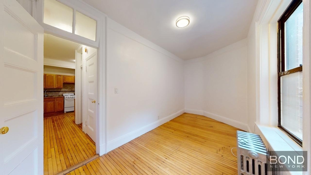 292 Riverside Drive - Photo 7