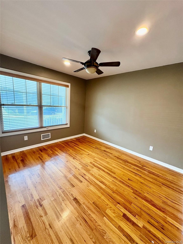 14 Madison Avenue - Photo 2