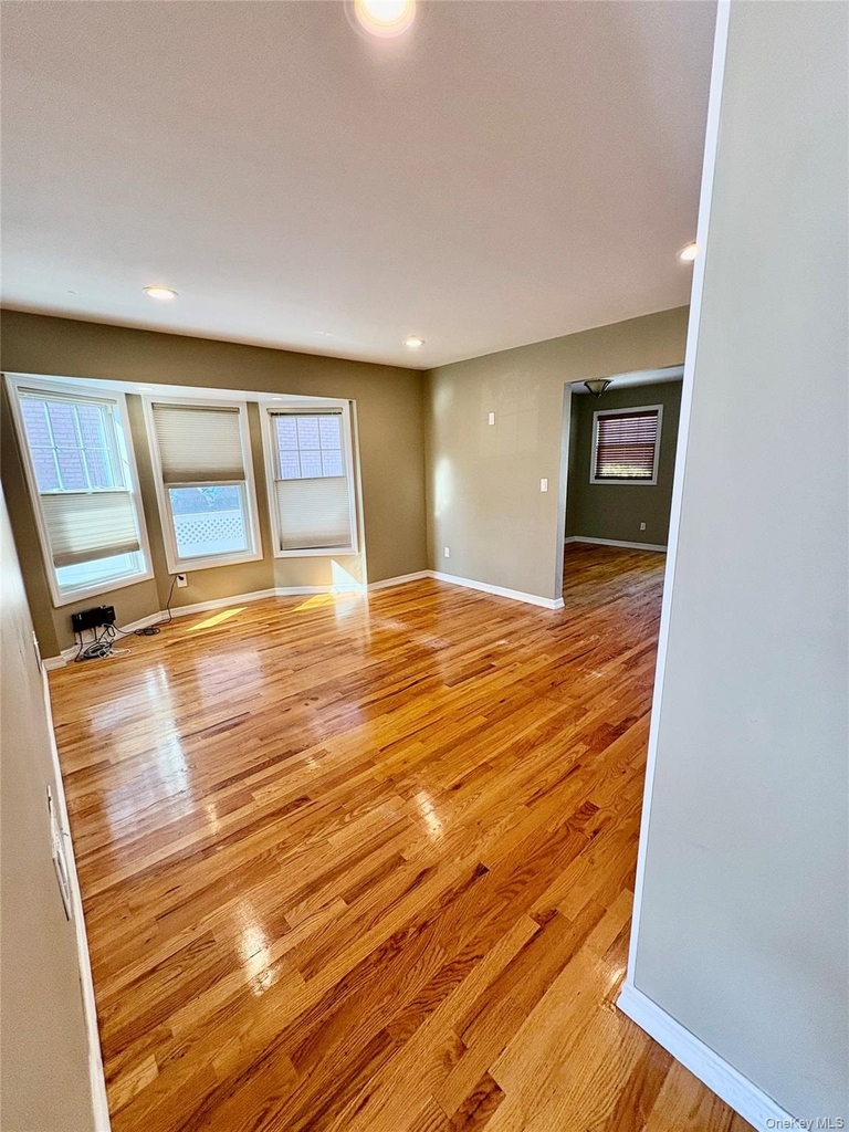 14 Madison Avenue - Photo 4