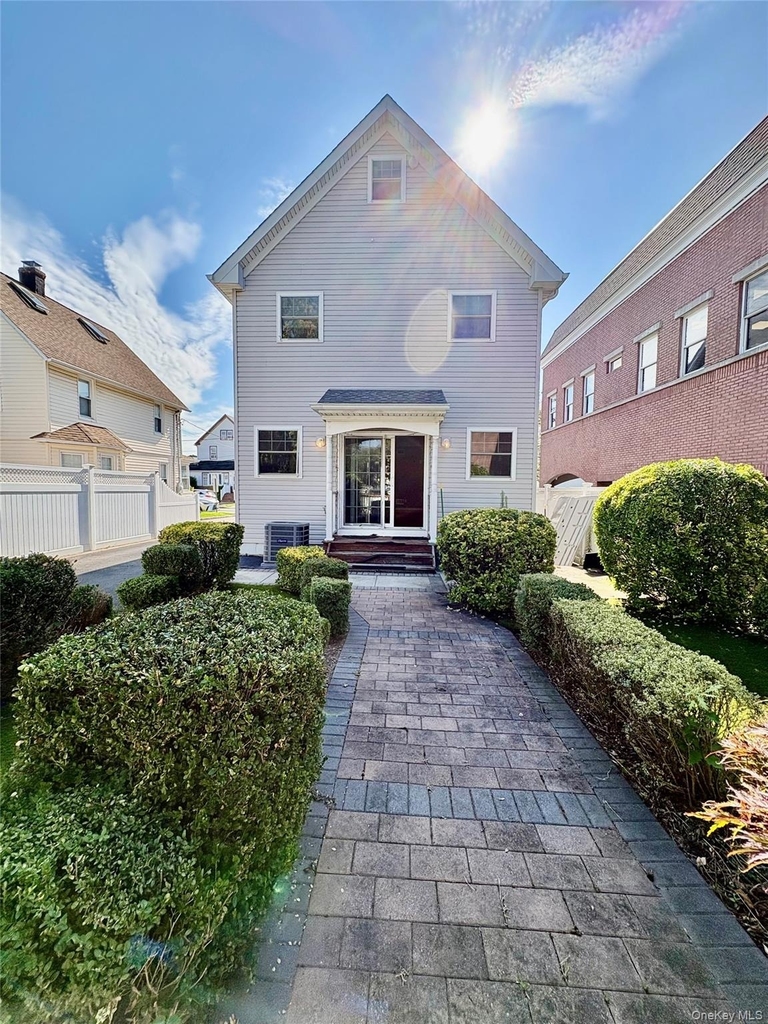 14 Madison Avenue - Photo 11