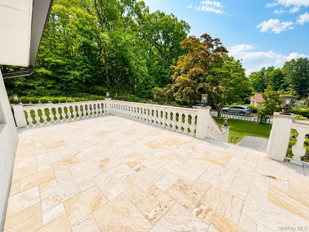 4 Hickory Drive - Photo 1