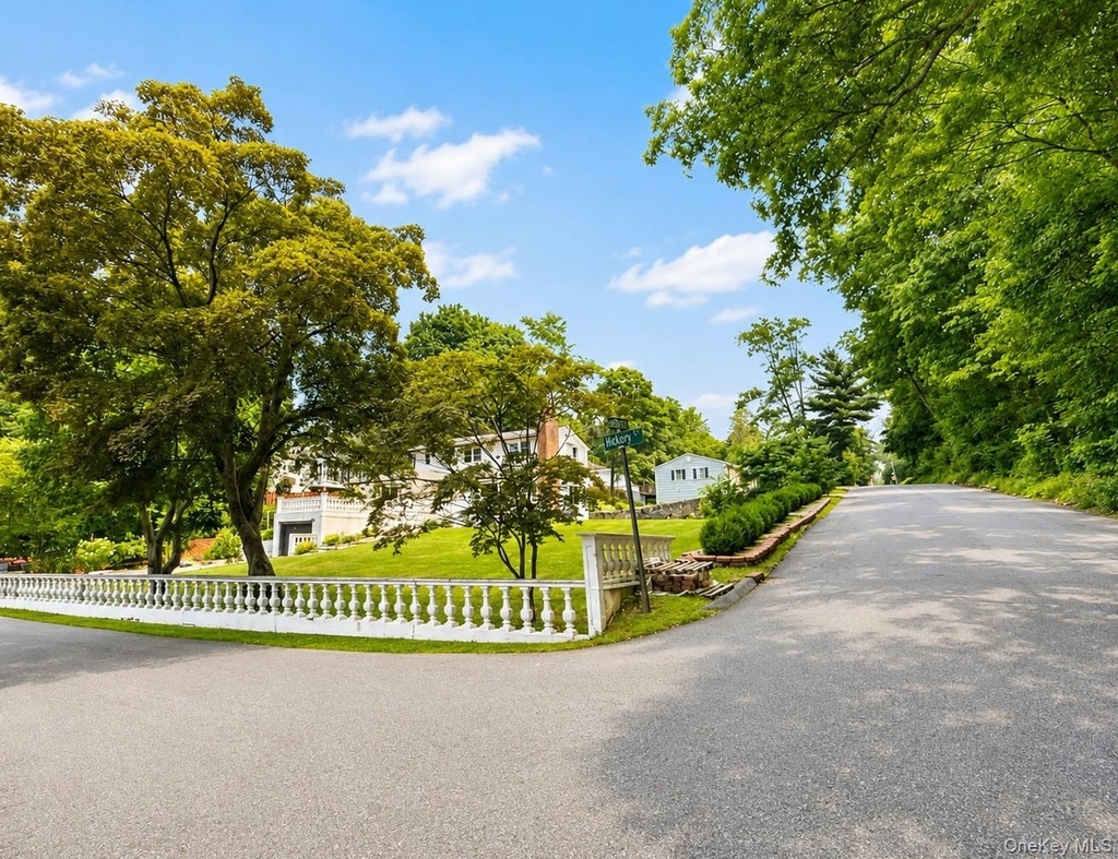 4 Hickory Drive - Photo 20