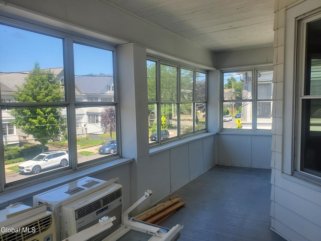38 Summit Avenue - Photo 8
