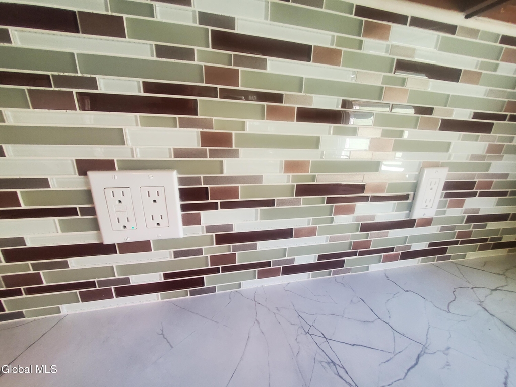 38 Summit Avenue - Photo 32