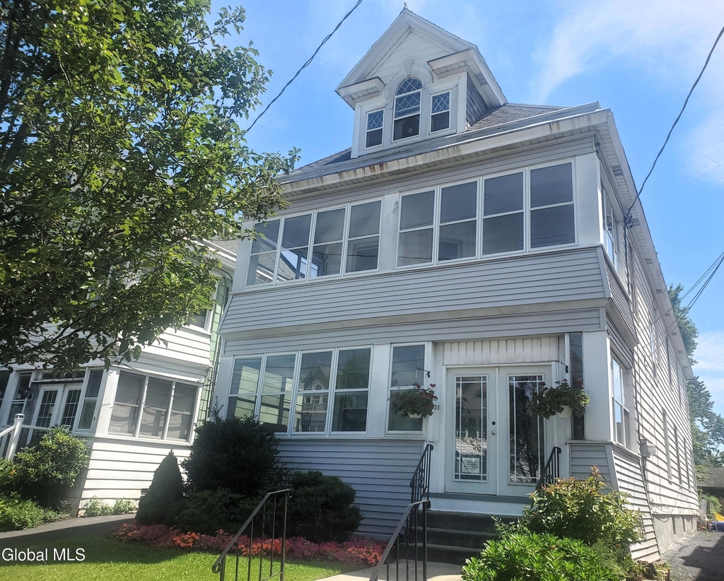 38 Summit Avenue - Photo 1