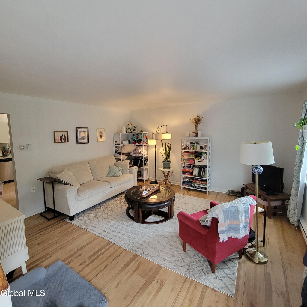 17 Henry Street - Photo 1