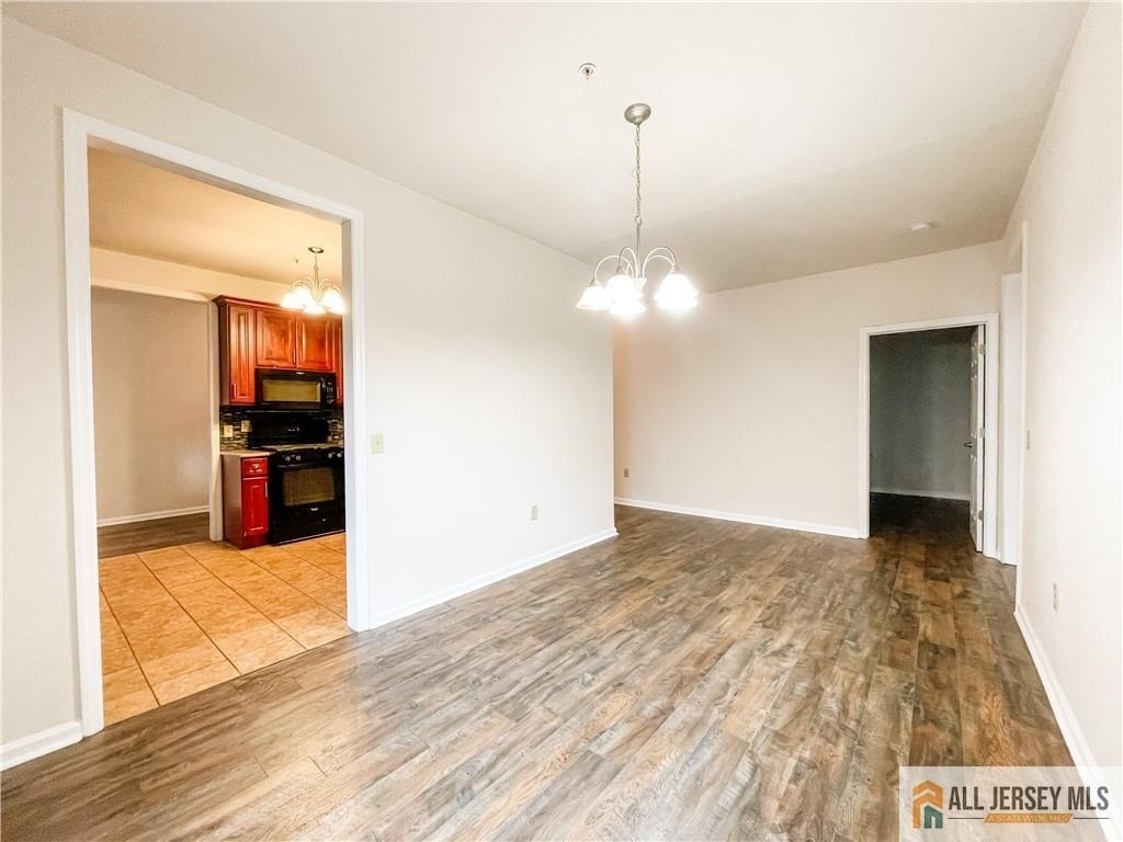 105 Regency Place - Photo 9
